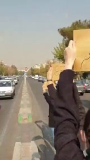 ‘پخش فراخوان در تهران، ٢٣ آبان …